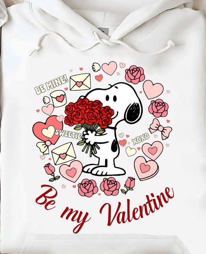 Snoopy Be My Valentine Holding Roses Hoodie - LeagueLockerGear